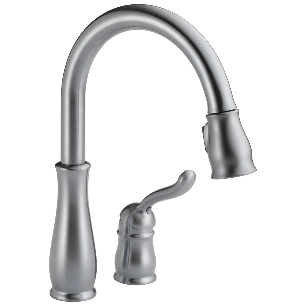 Delta Leland: Single Handle Pull-Down Kitchen Faucet - / Curve w/o Tab - D6 / Stand